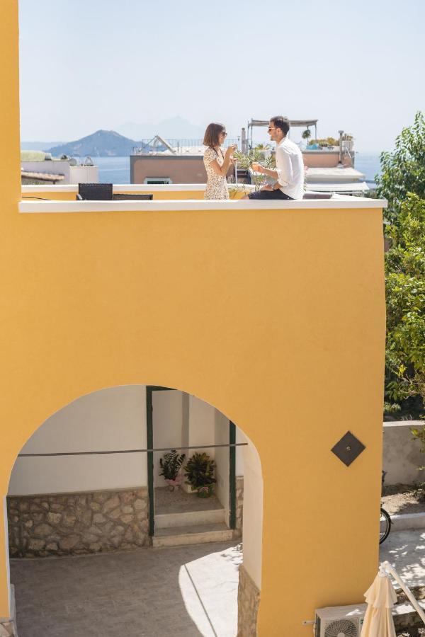 Villa Caterina B&B โปรชิดา ภายนอก รูปภาพ