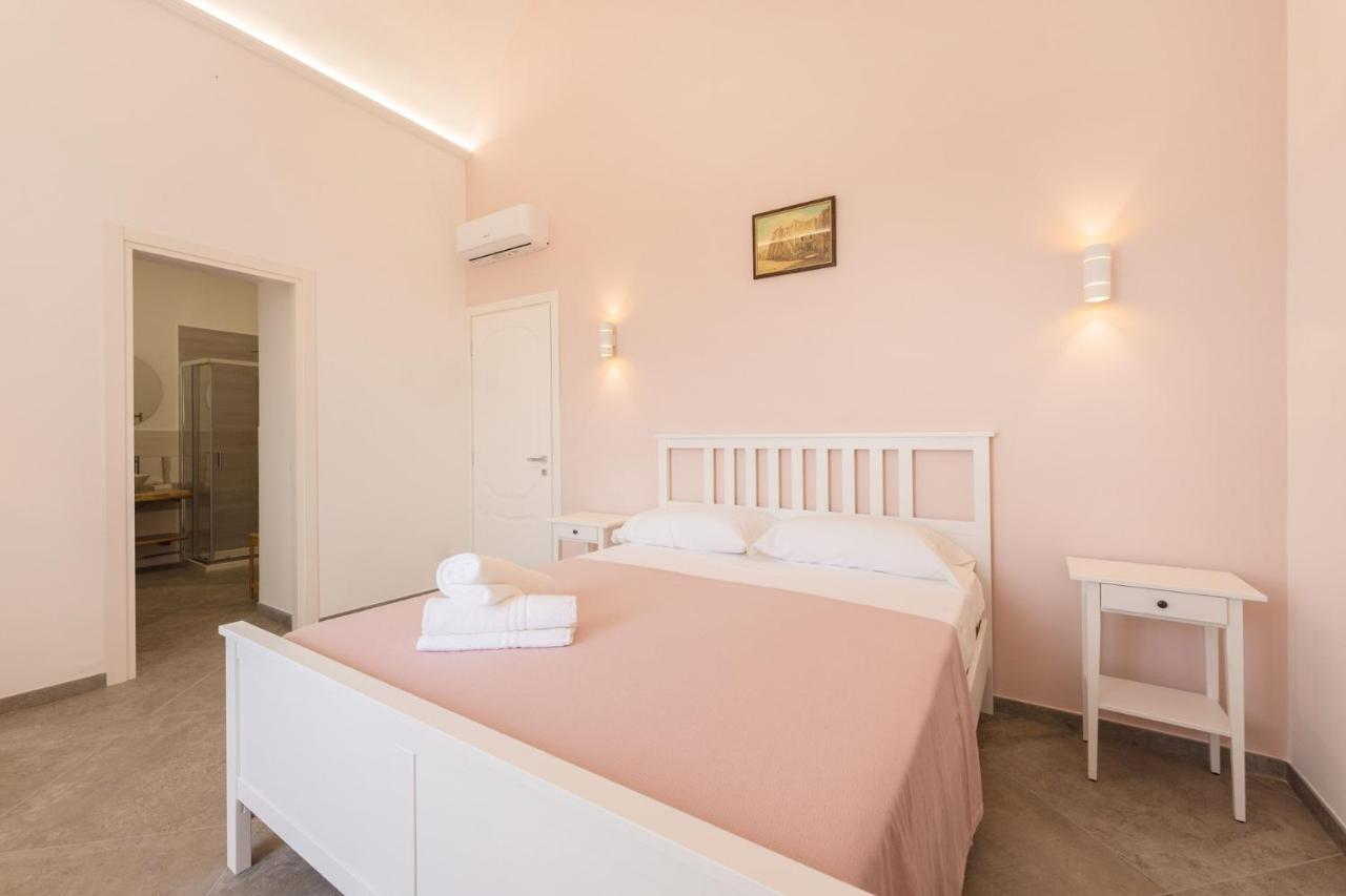 Villa Caterina B&B โปรชิดา ภายนอก รูปภาพ