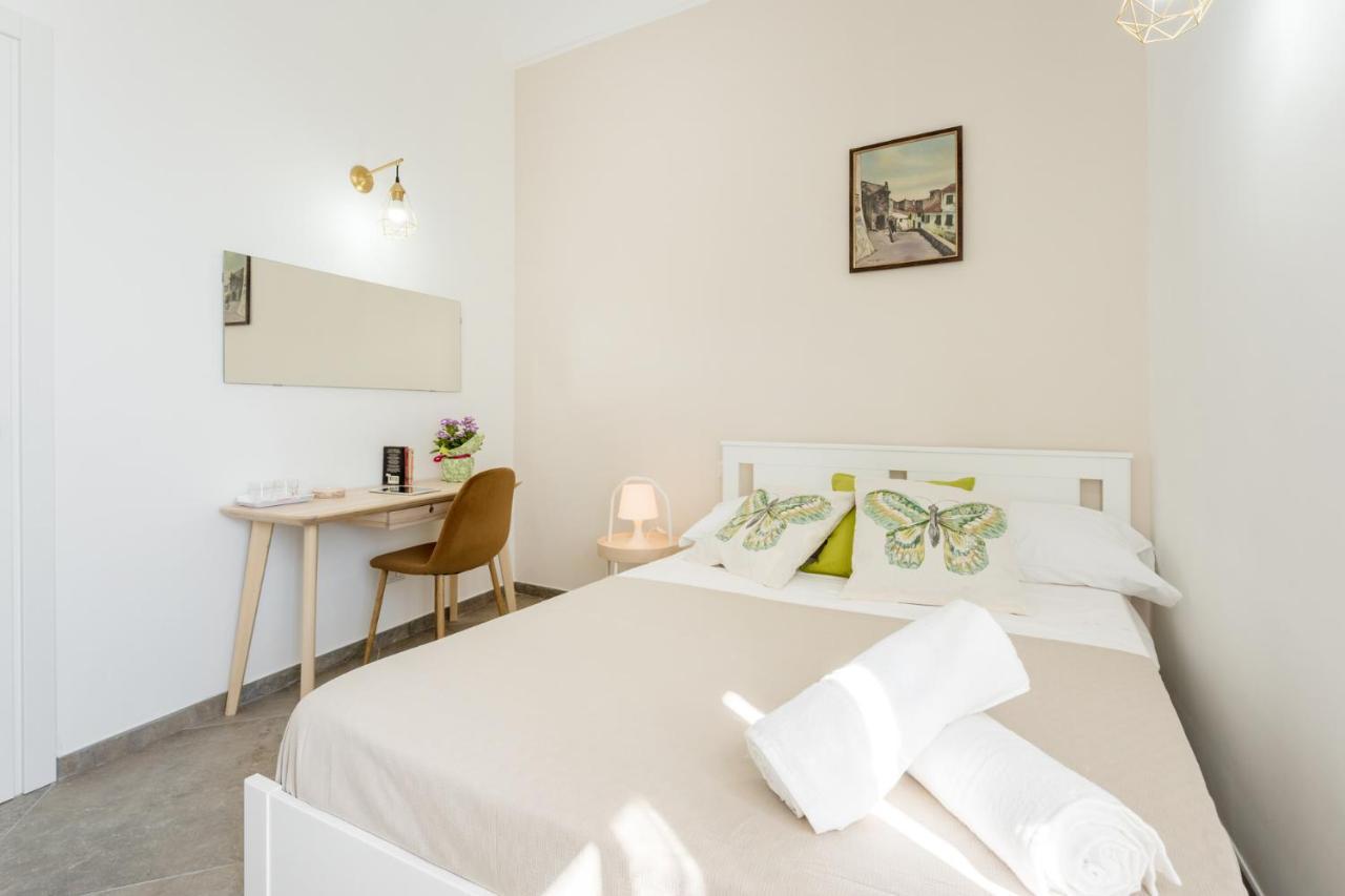 Villa Caterina B&B โปรชิดา ภายนอก รูปภาพ